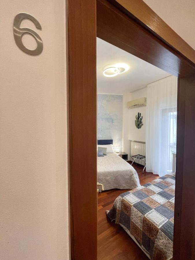 Trani Suite - Moro 10 Экстерьер фото
